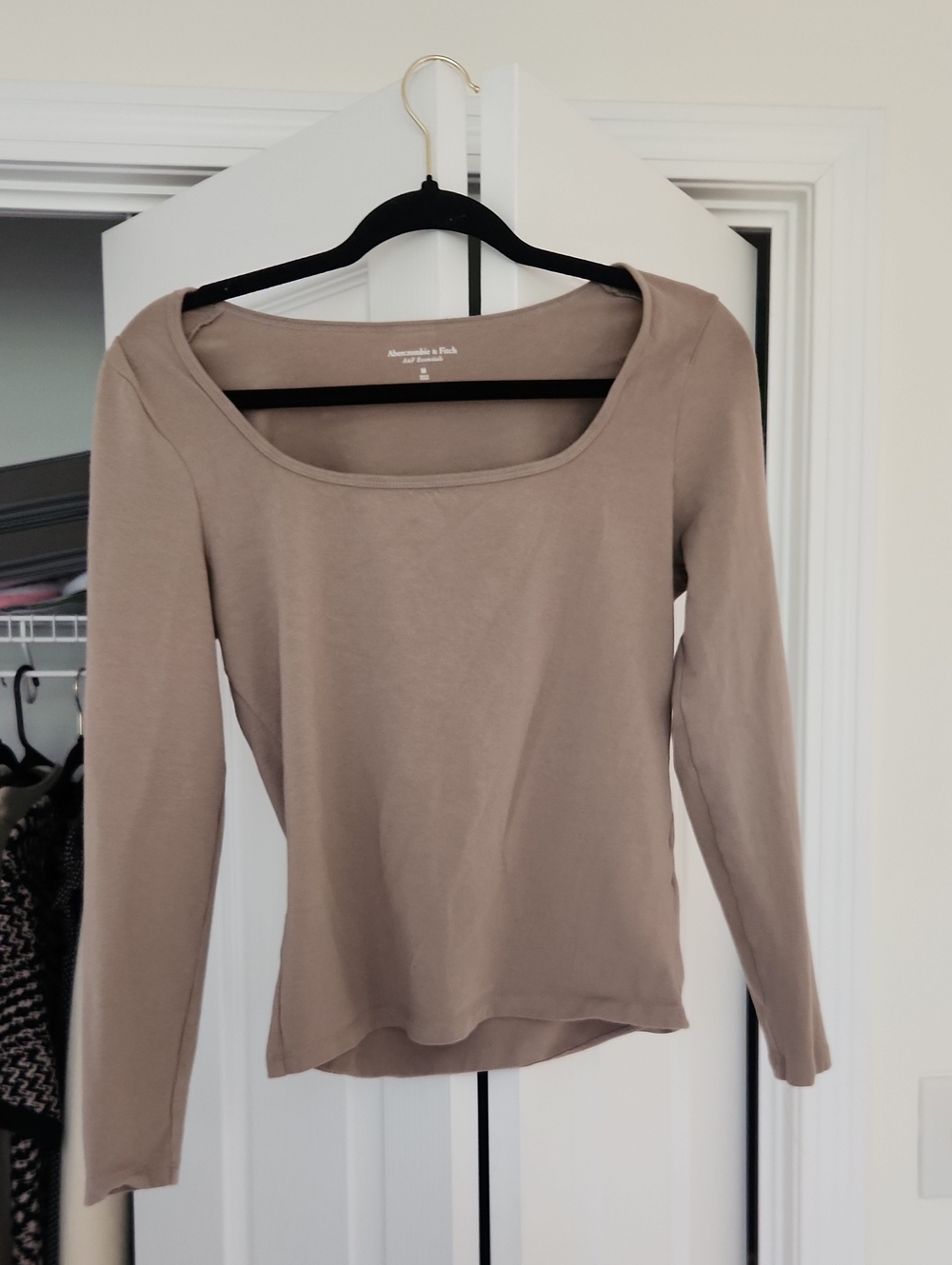 Abercrombie & Fitch Taupe Scoop Neck Long Sleeve Top